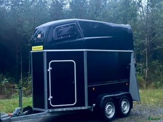 Hästtransporter fordon & transport till salu: Hästtransport uthyres * B körkort i Härryda - Annons 2