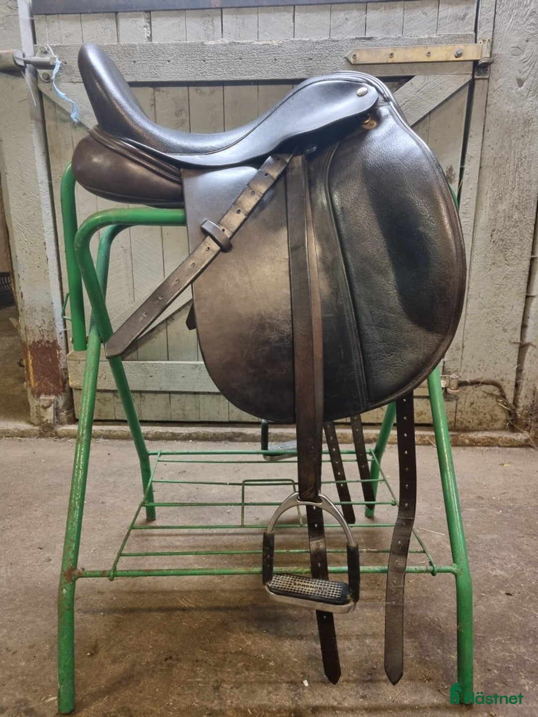 Sadlar hästutrustning till salu: Välvårdad sadel  i Ödsmål - Annons 1