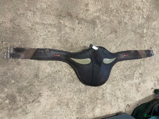 Sadeltillbehör hästutrustning till salu: Equipe magplatta Kevlar/Carbon i Höganäs - Annons 3