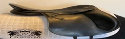 Sadlar hästutrustning till salu: Dressyrsadel Kieffer - Annons 1