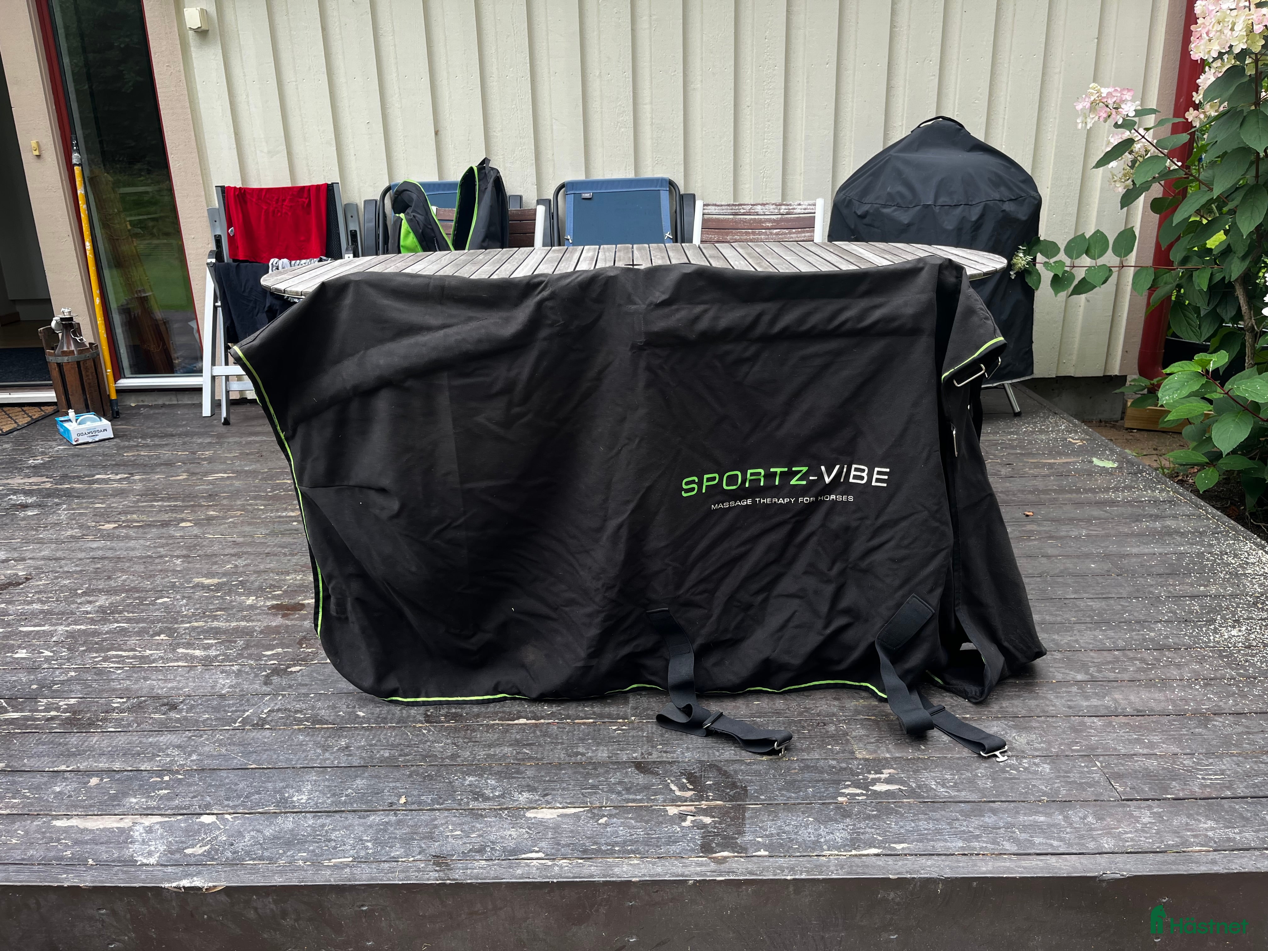 Täcken hästutrustning till salu: Massagetäcke i Kvicksund - Annons 3