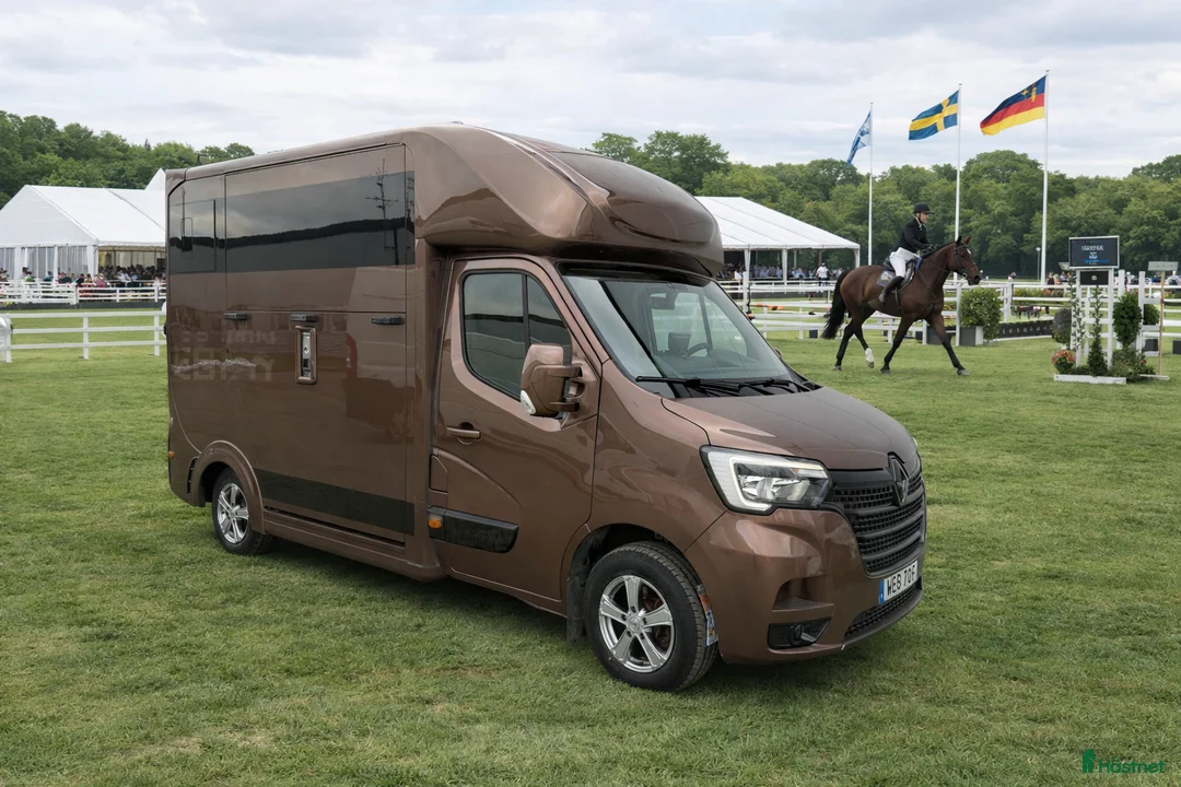 Galleribild {{count}}