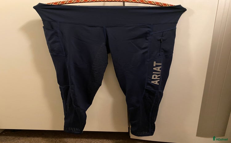 Ridbyxor ryttarutrustning till salu: Ariat ridtights i Klagshamn - Annons 2