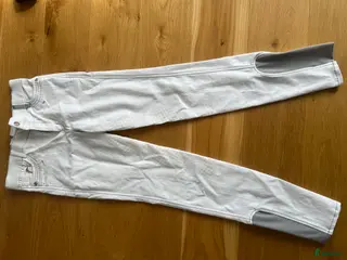Ridbyxor ryttarutrustning till salu: Vita ridbyxor i Järna - Annons 3