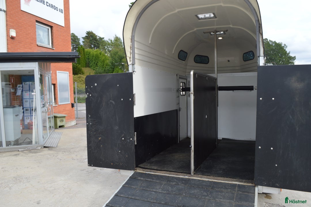 Hästtransporter  fordon & transport till salu: Forzab Futuro 220SEH 2018, Totalvikt 1990 kg i Kvicksund - Annons 7