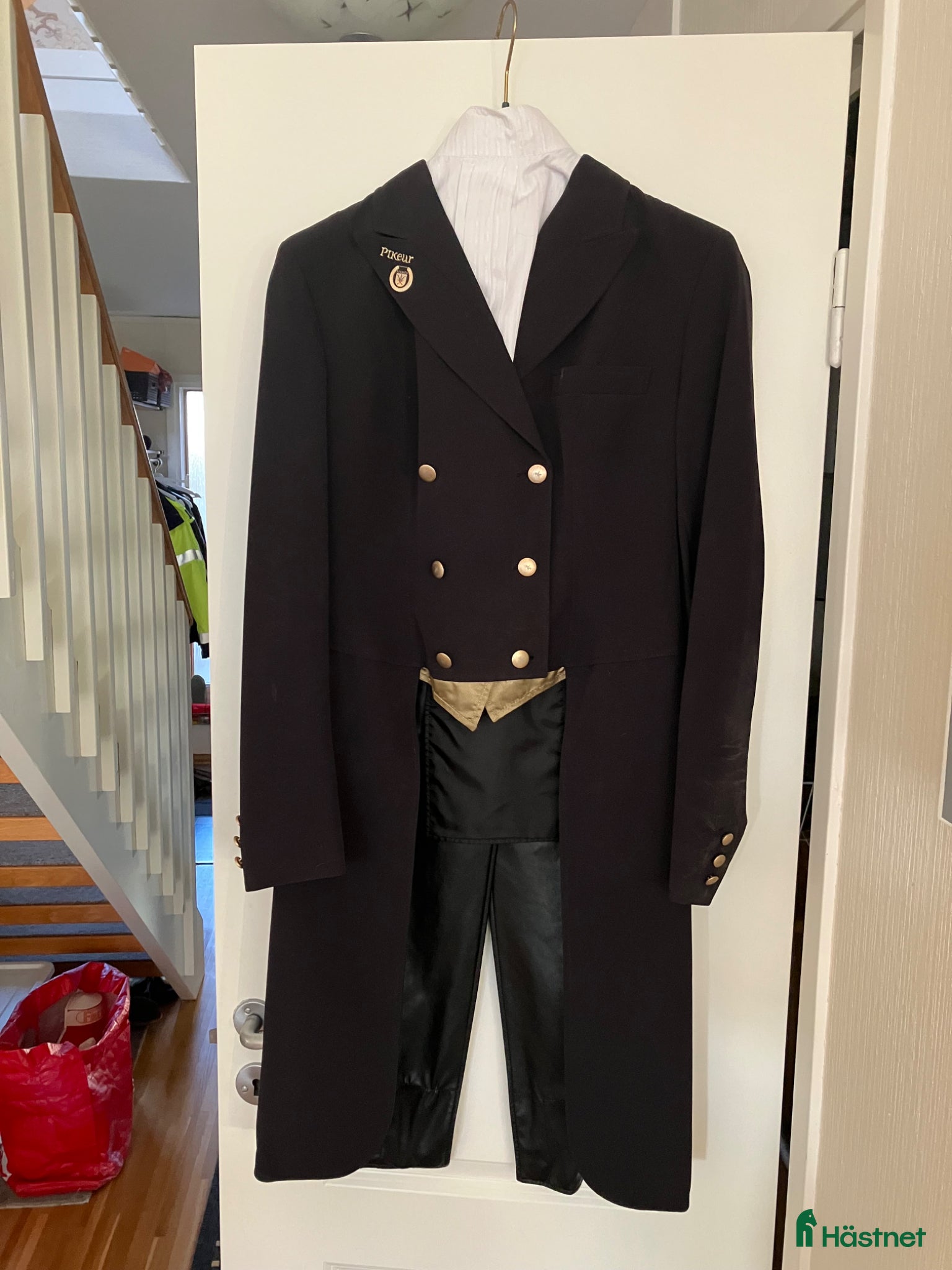 Jackor & Kavajer ryttarutrustning till salu: Frack - Annons 1