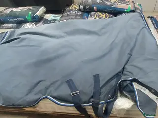 Täcken hästutrustning Horseware Amigo i Ekerö - Annons 3