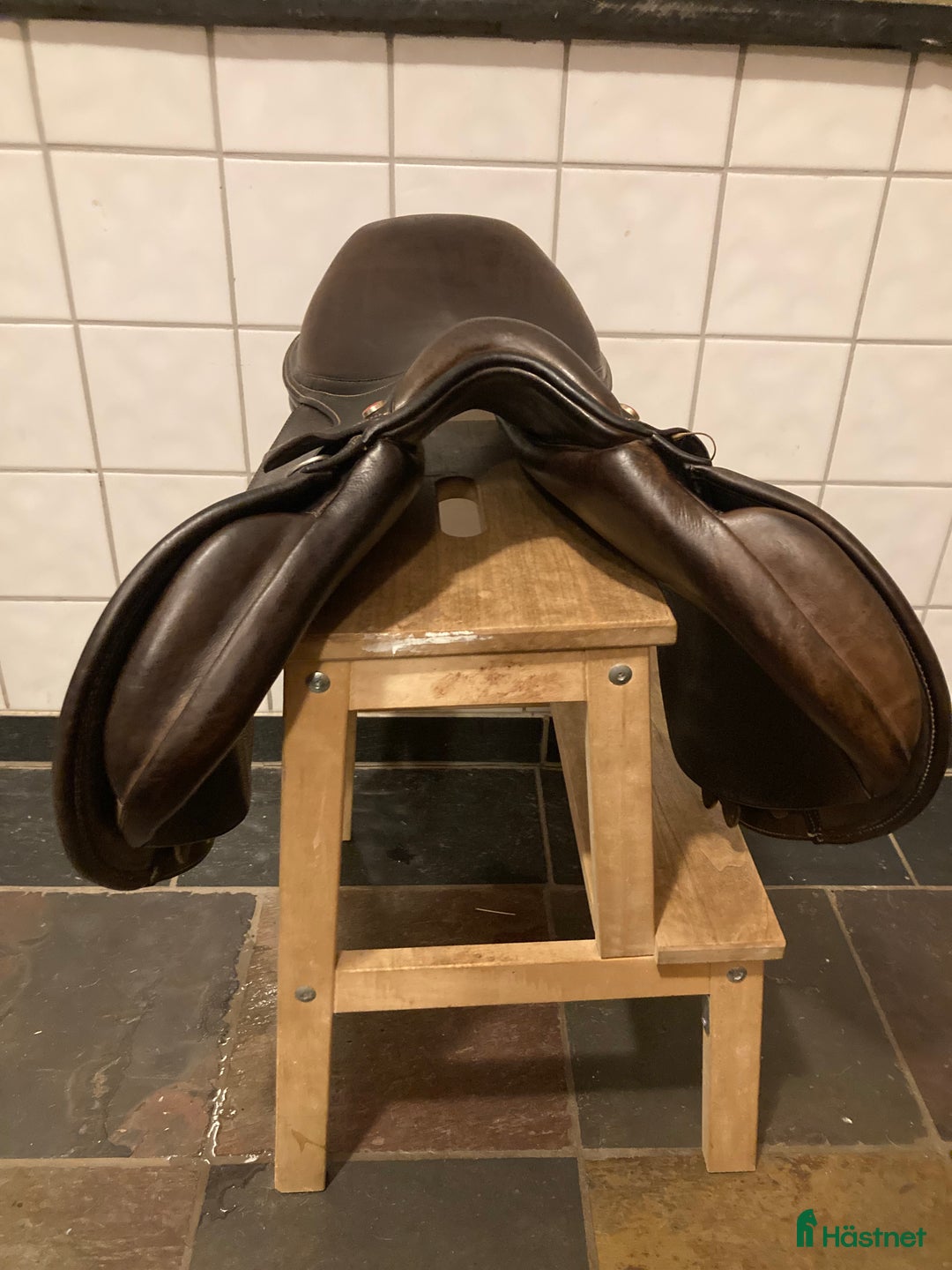 Sadlar hästutrustning till salu: Hoppsadel Knights Robin Hood 16” i Kågeröd - Annons 2