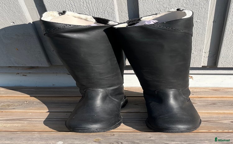 Ridstövlar ryttarutrustning till salu i Ljusterö - Annons 13