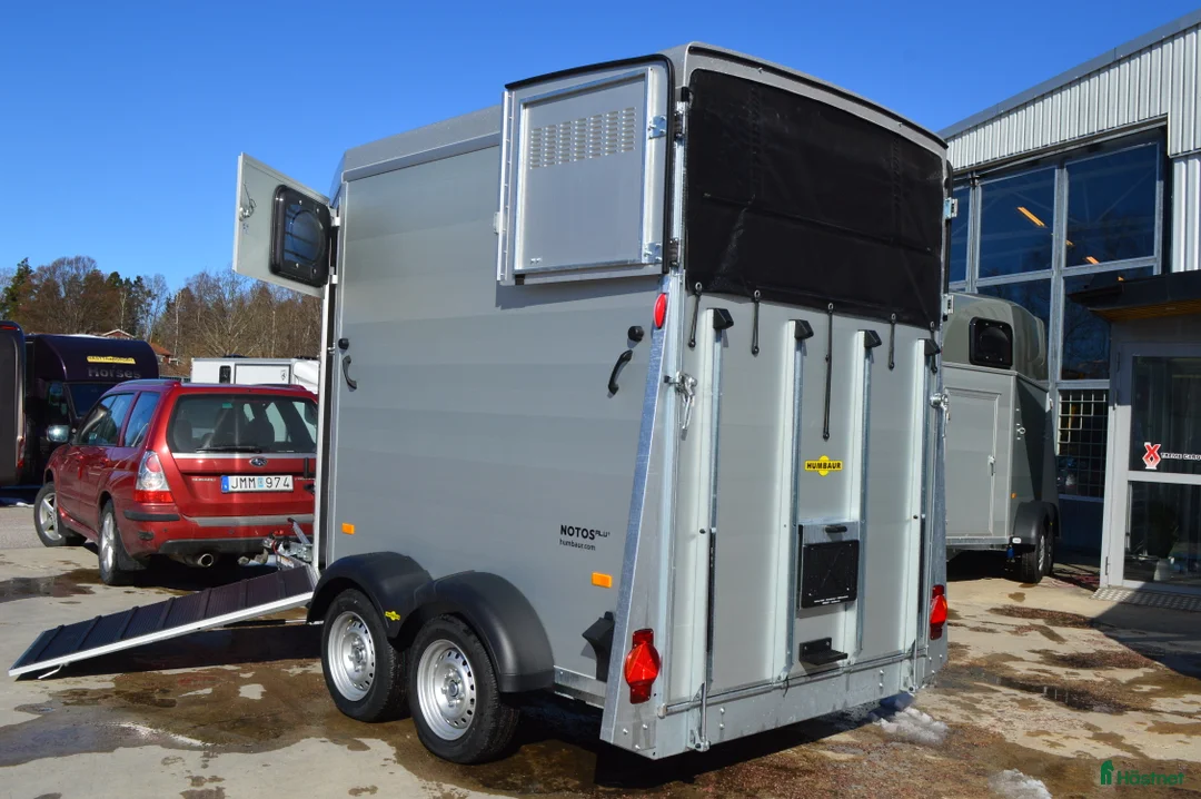 Hästtransporter  fordon & transport till salu: Notos Alu Frontutlastning i Kvicksund - Annons 6