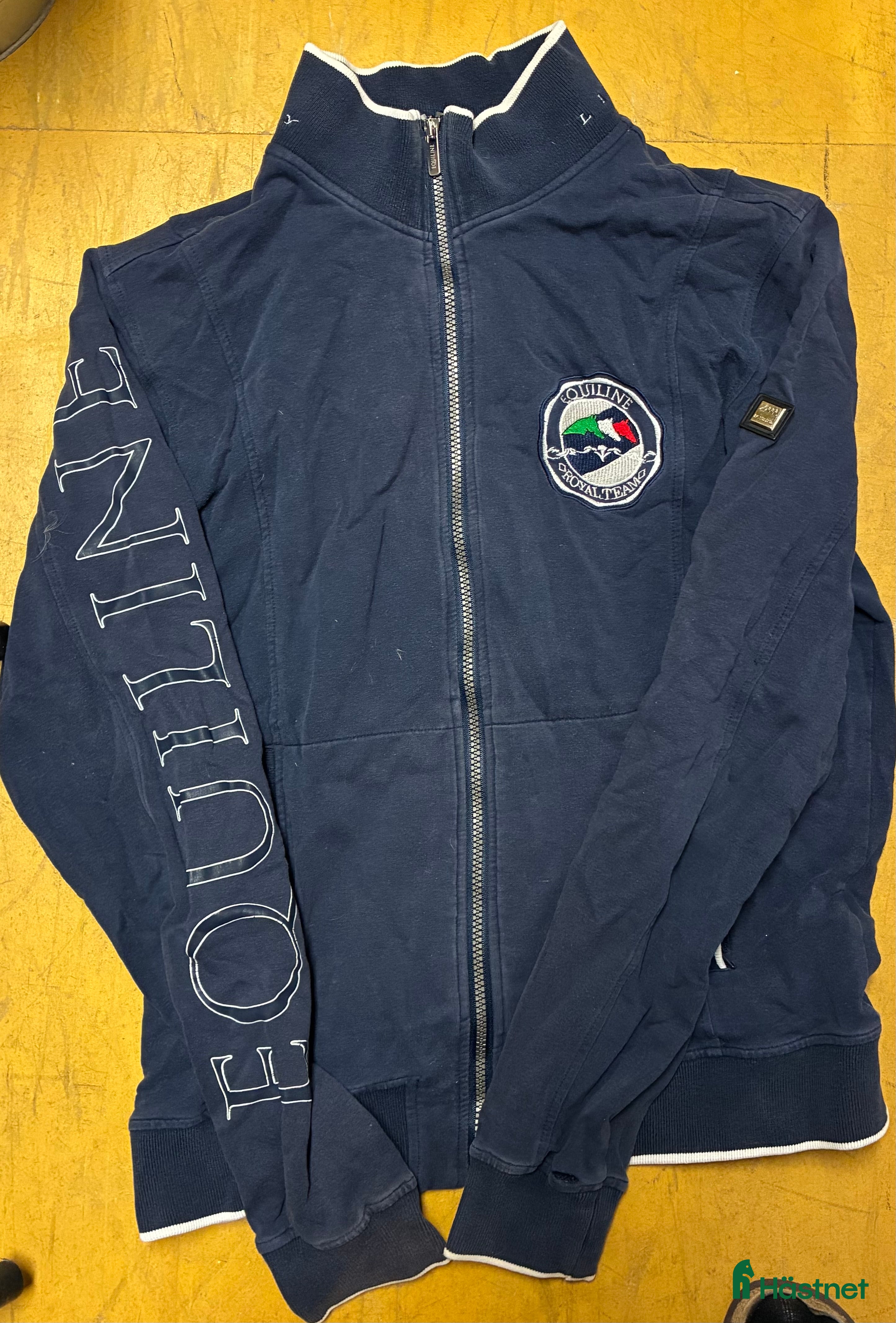 Övrigt Ridkläder ryttarutrustning till salu: Equiline sweatshirt  i Stockholm - Annons 6