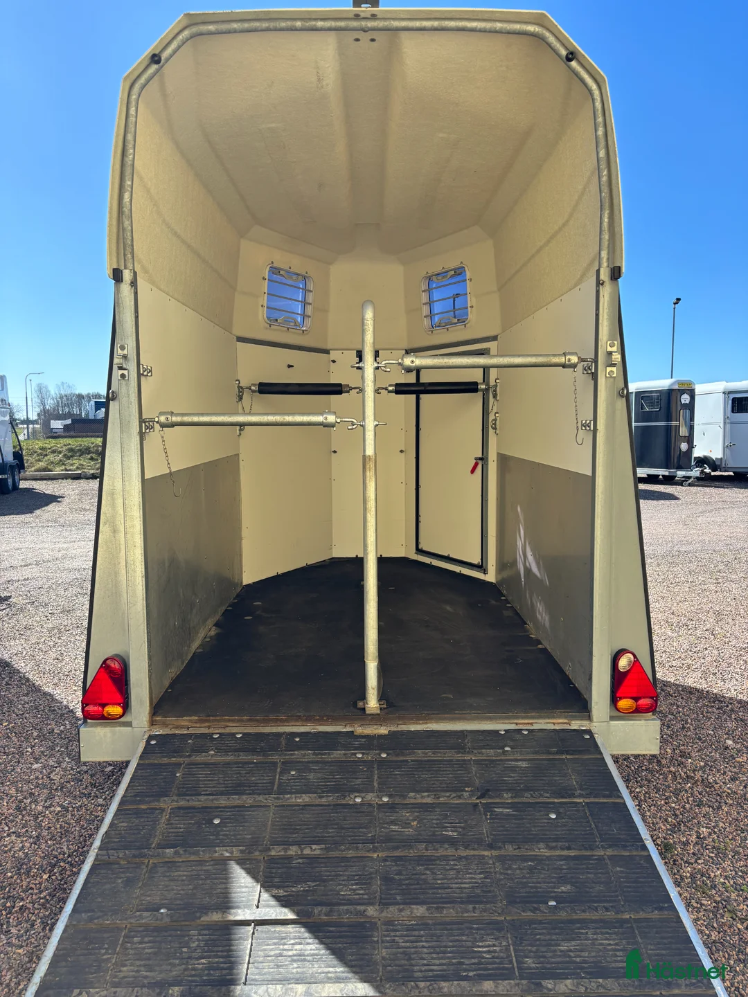 Hästtransporter  fordon & transport till salu: Perfekt för B körkort! - Annons 2