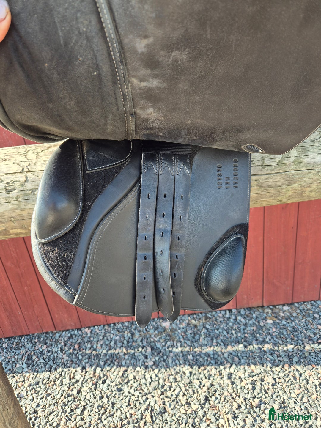 Sadlar hästutrustning till salu: Lippo enzo 17" i Lidköping - Annons 5