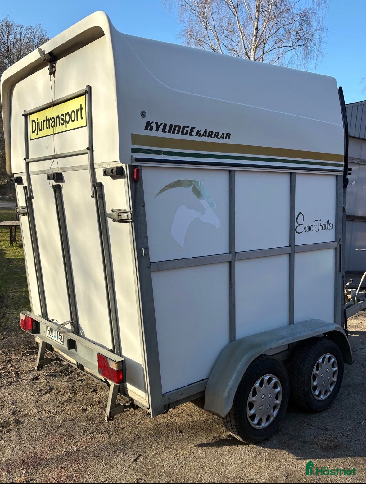 Hästtransporter  fordon & transport till salu: Transport,frontutlastning,nya väggar,frontläm - Annons 5