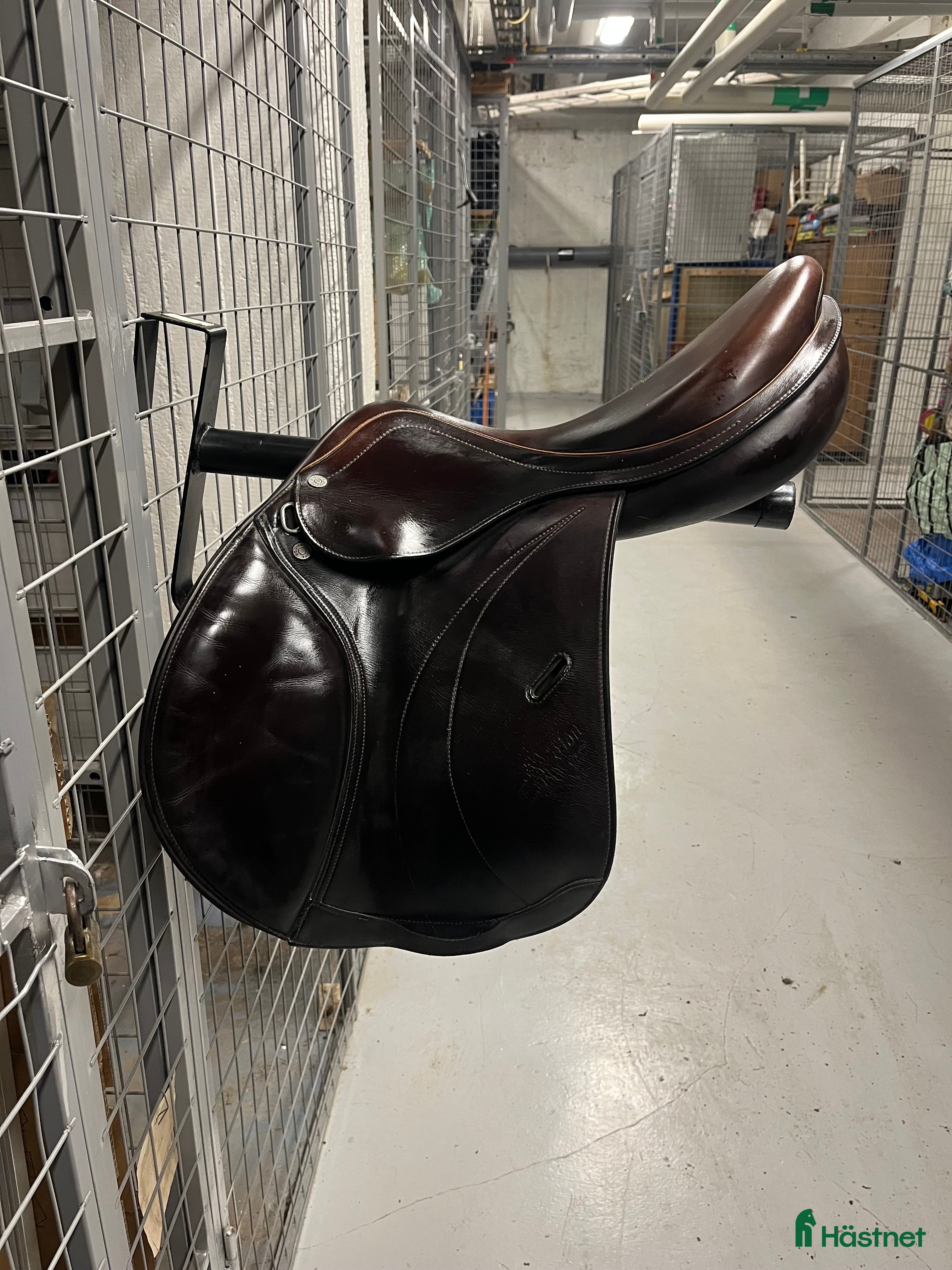 Sadlar hästutrustning Equipe Linnea 16” i Stockholm - Annons 4