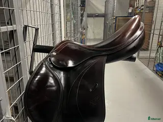 Sadlar hästutrustning Equipe Linnea 16” i Stockholm - Annons 4