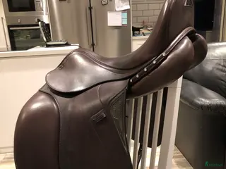 Sadlar hästutrustning Equiline Dressyr 17 Bomvidd L - Annons 16