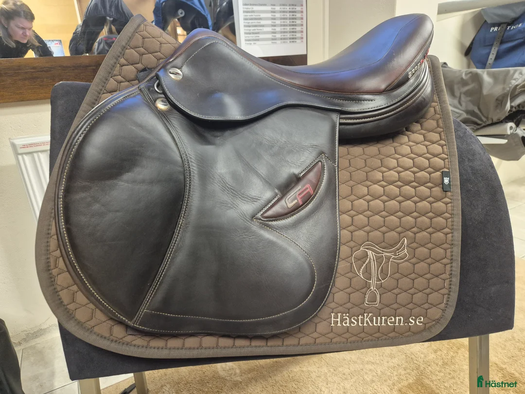 Sadlar hästutrustning till salu: ErrePlus CA i Veberöd - Annons 1