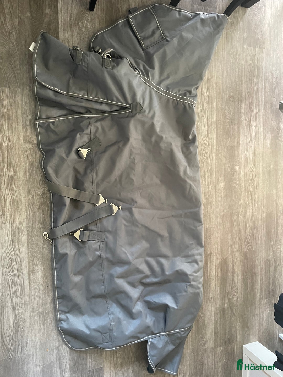 Täcken hästutrustning till salu: Vintertäcke str:125 i Sjövik - Annons 1