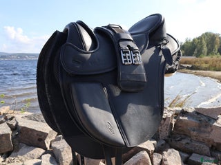 Sadlar hästutrustning till salu: Barefoot Cherokee i Strömstad - Annons 13