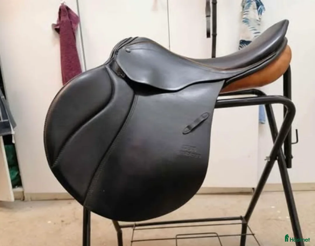 Sadlar hästutrustning till salu: Stubben köptes ny 2018  i Varberg - Annons 1