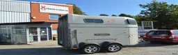 Hästtransporter  fordon & transport till salu: Böckmann Master 1300kg lastvikt - Annons 6