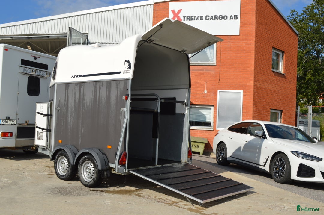 Hästtransporter  fordon & transport till salu: Cheval Gold Sadelkammare 2018 1900kg i Kvicksund - Annons 5