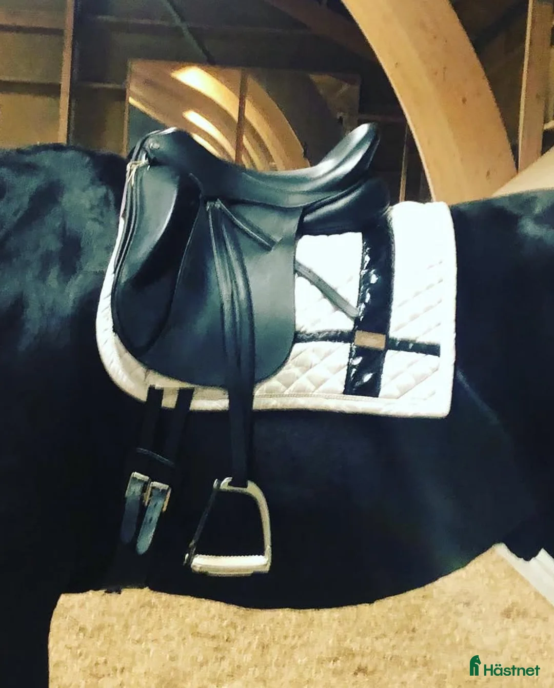 Sadlar hästutrustning till salu: Connector  i Täby - Annons 1