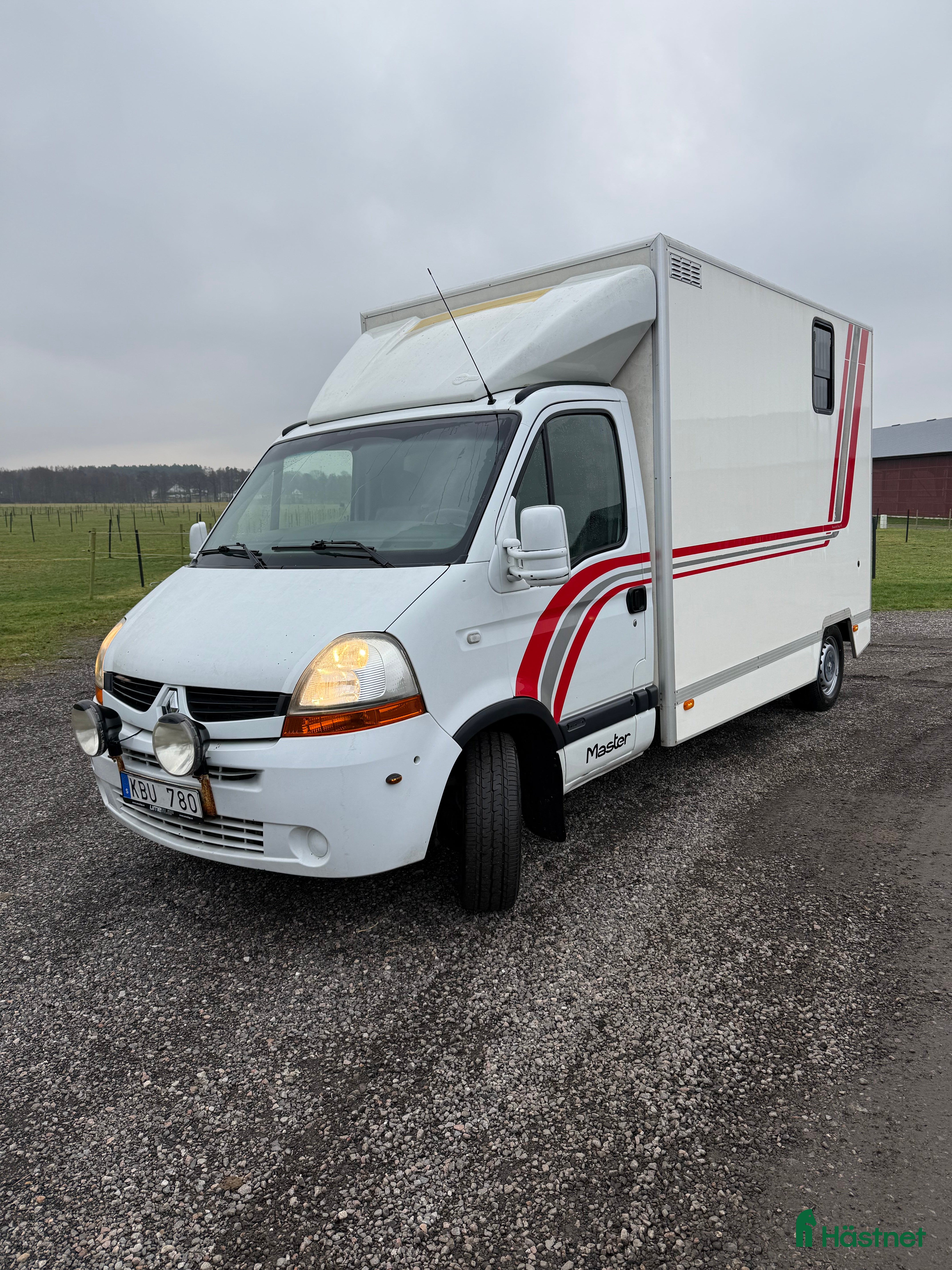 Hästlastbilar  fordon & transport till salu: B-korts hästlastbil  i Blentarp - Annons 3