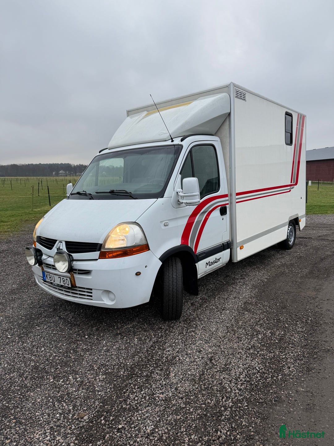 Hästlastbilar  fordon & transport till salu: B-korts hästlastbil  i Blentarp - Annons 1