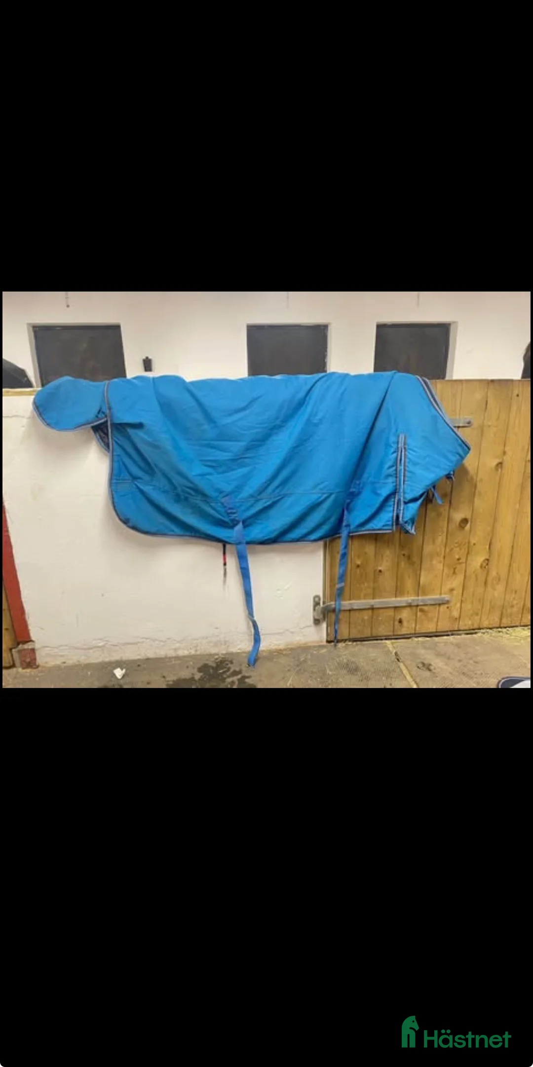 Täcken hästutrustning till salu: 200g häst täcke i Malmö - Annons 1