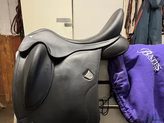 Sadlar hästutrustning Bates Artiste dressyrsadel - Annons 2
