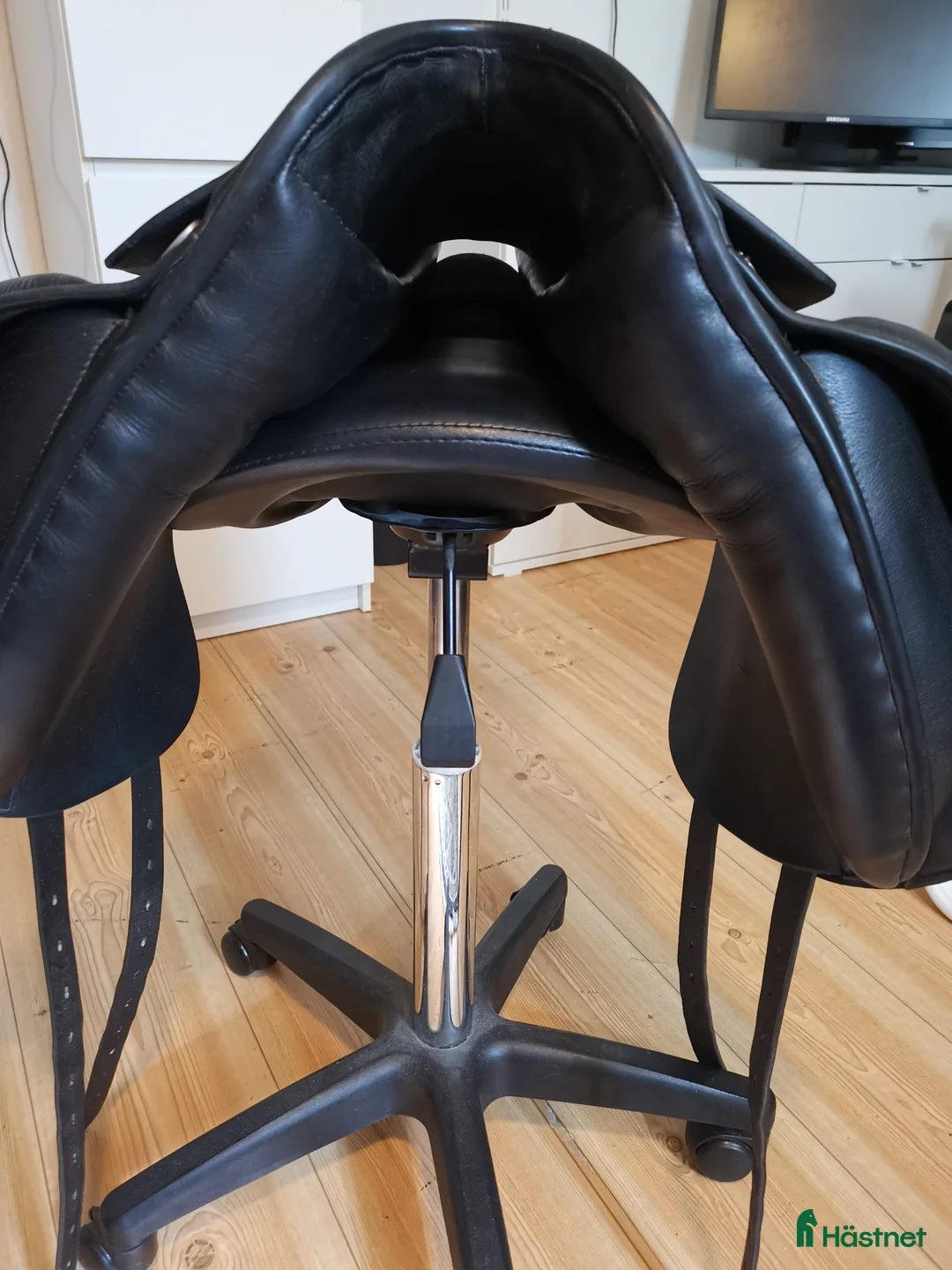 Sadlar hästutrustning till salu: Farmland dressyr - Annons 6