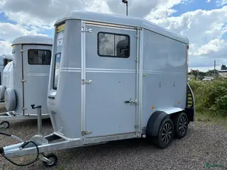 Hästtransporter fordon & transport till salu: Vi säljer vår Demo - Promax Premium i Skurup - Annons 10