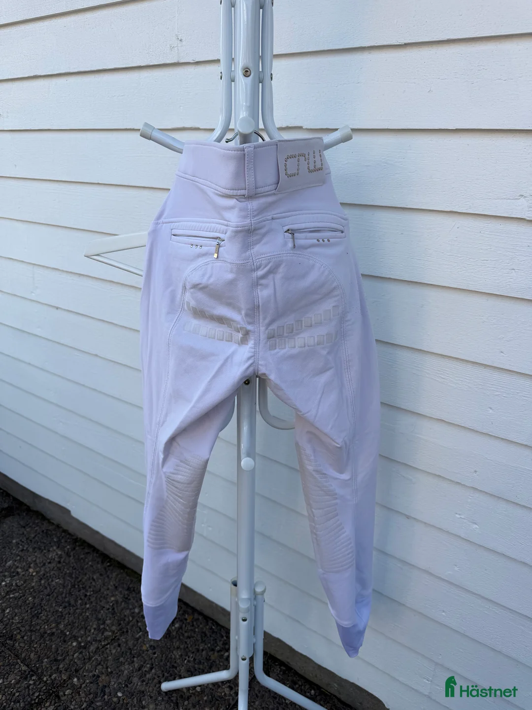 Ridbyxor ryttarutrustning till salu: Vita tävlingsbyxor stolek S - Annons 2