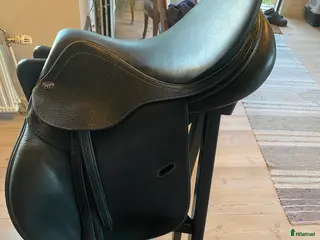 Sadlar hästutrustning till salu: Lippo sadel i nyskick i Fjärås - Annons 2