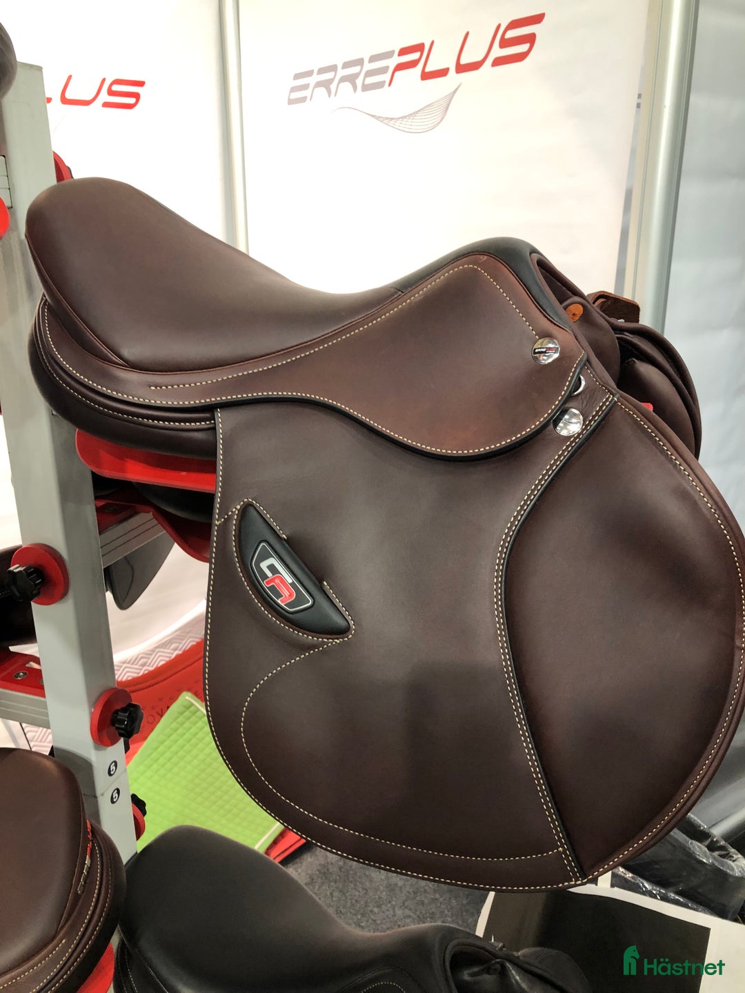 Sadlar hästutrustning till salu: SÖKES i Ulricehamn - Annons 1