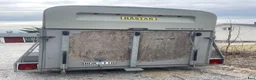 Hästtransporter  fordon & transport till salu: Renoveringsobjekt Henra Caliber - Annons 9