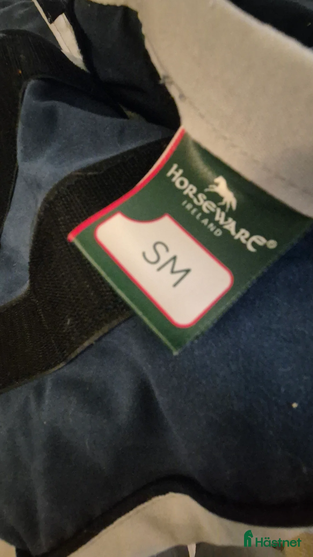 Täcken hästutrustning till salu: Horseware Rambo Supreme Dry Rug Marinblå/Silver i Blentarp - Annons 3