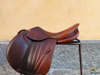 Sadlar hästutrustning Butet L 17”, semi-flat - Annons 19