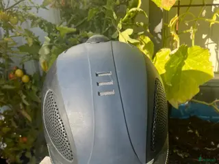 Hjälmar ryttarutrustning till salu: Ridhjälm i Sävedalen - Annons 1