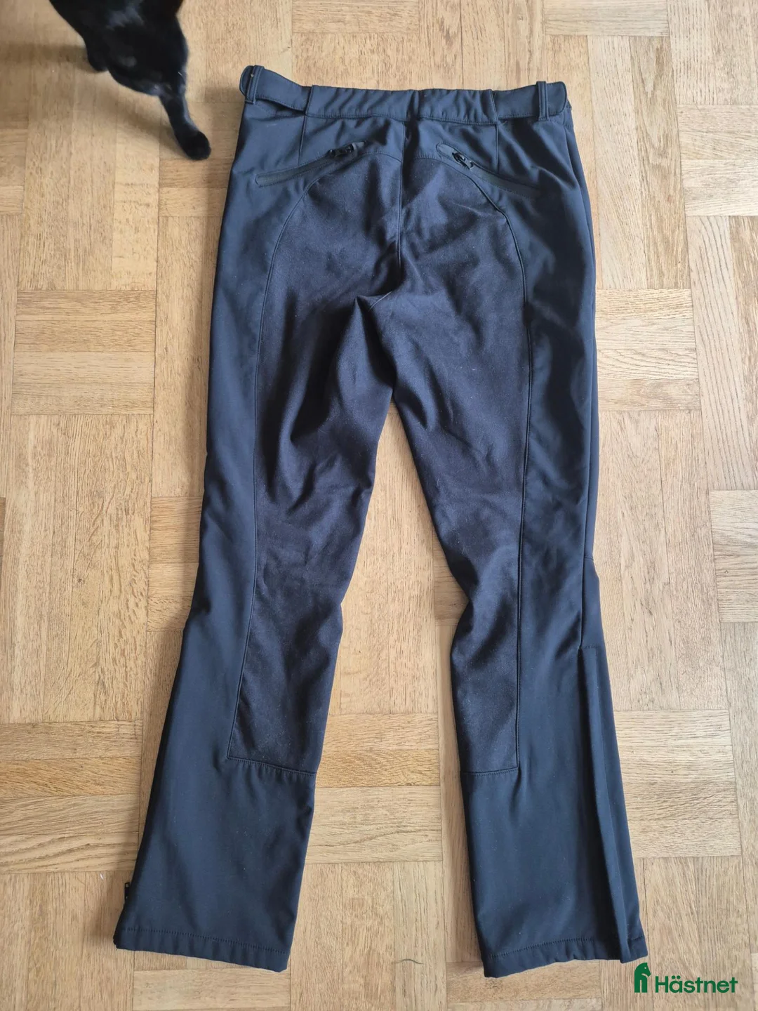 Ridbyxor ryttarutrustning till salu: Crw ridbyxor softshell M i Ängelholm - Annons 2