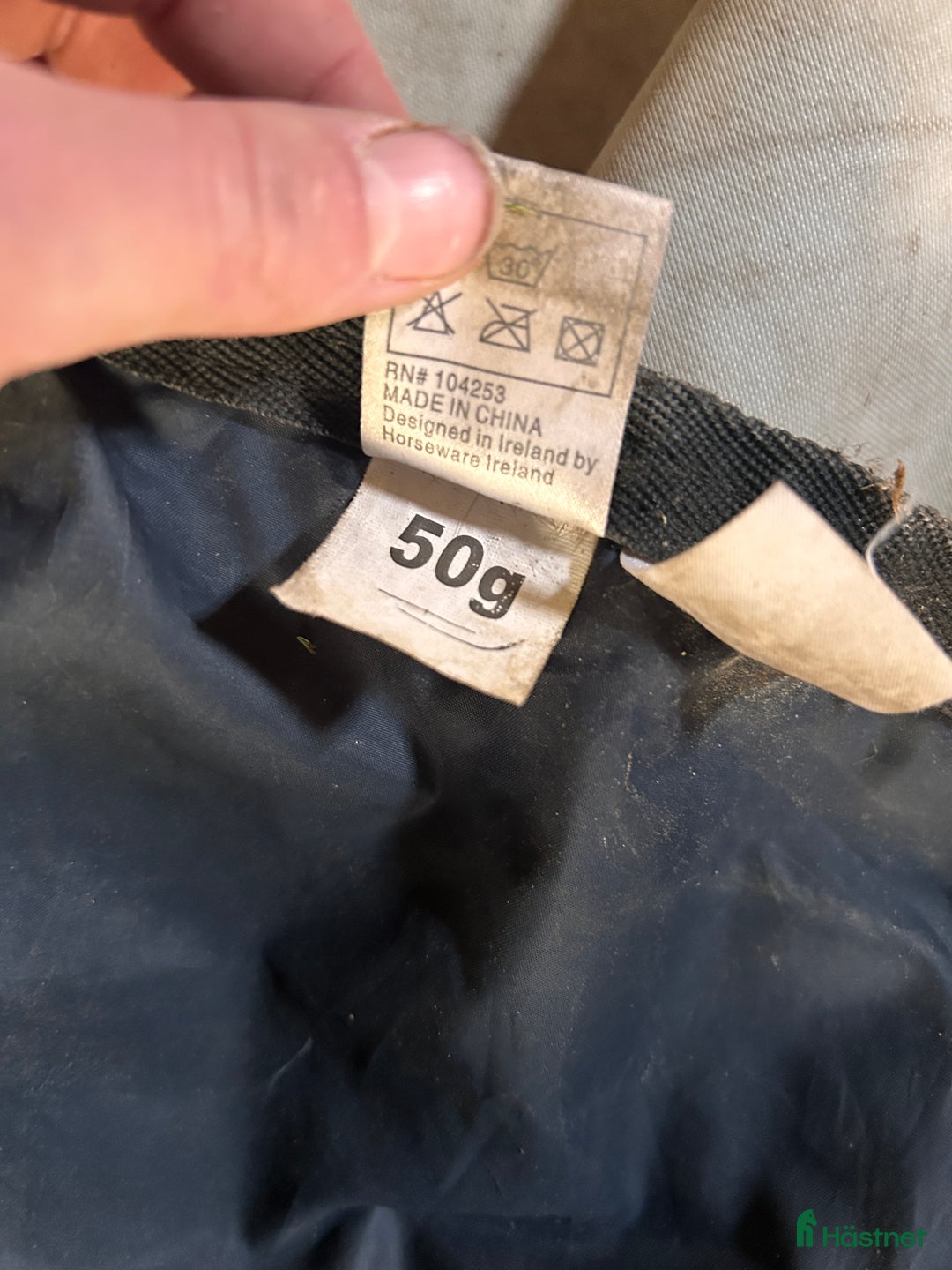 Täcken hästutrustning till salu: Regntäcke  i Moliden - Annons 2