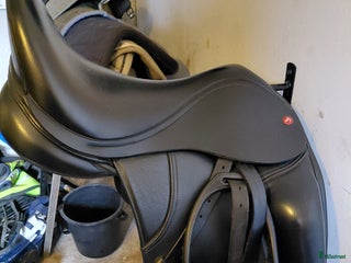 Sadlar hästutrustning till salu: Thorowgood dressyr i Vassmolösa - Annons 14