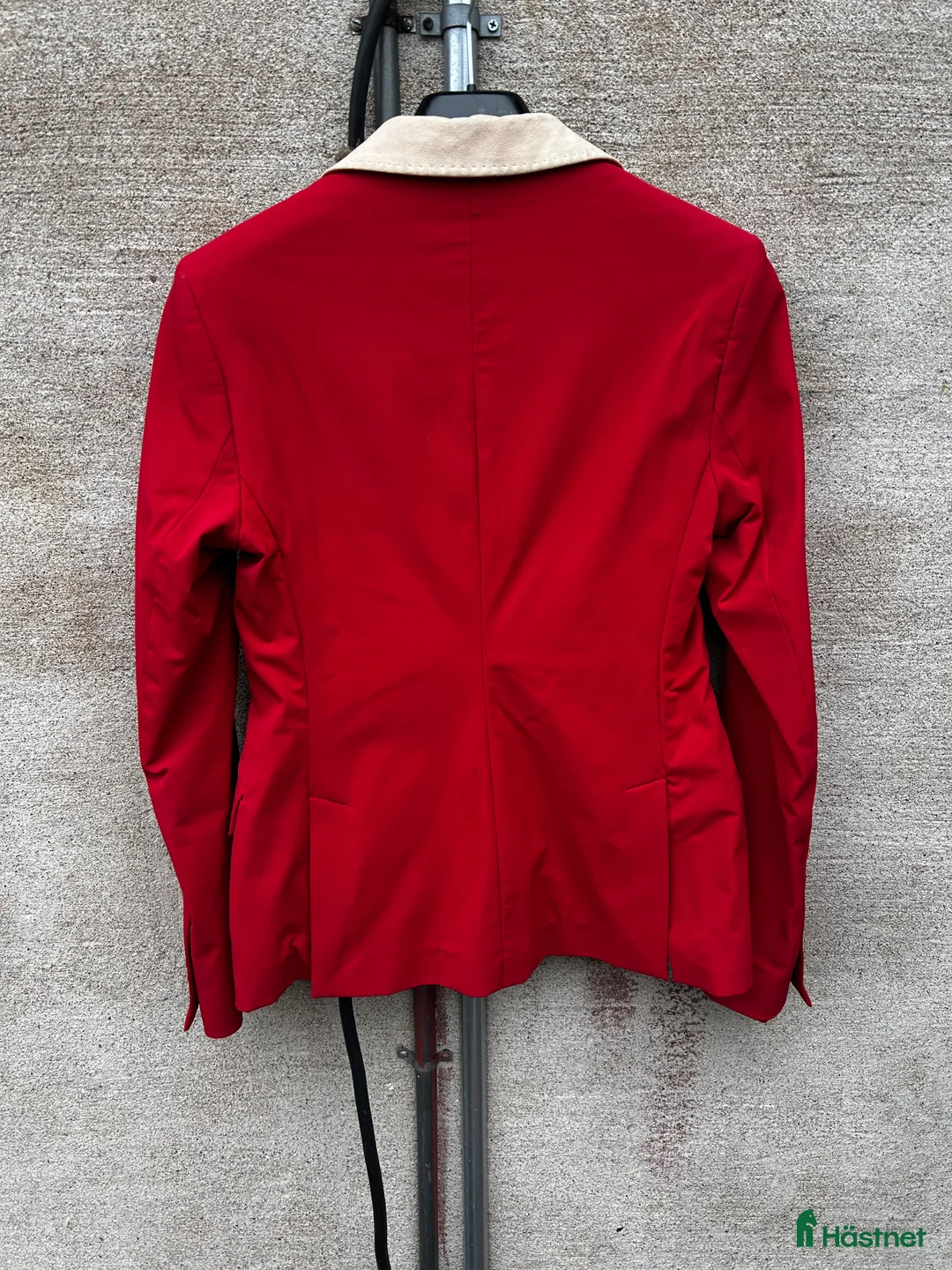 Hjälmar ryttarutrustning till salu: Ridhjälm Charles Owen, tävlingskavaj GPA, Equipage i Enköping - Annons 6