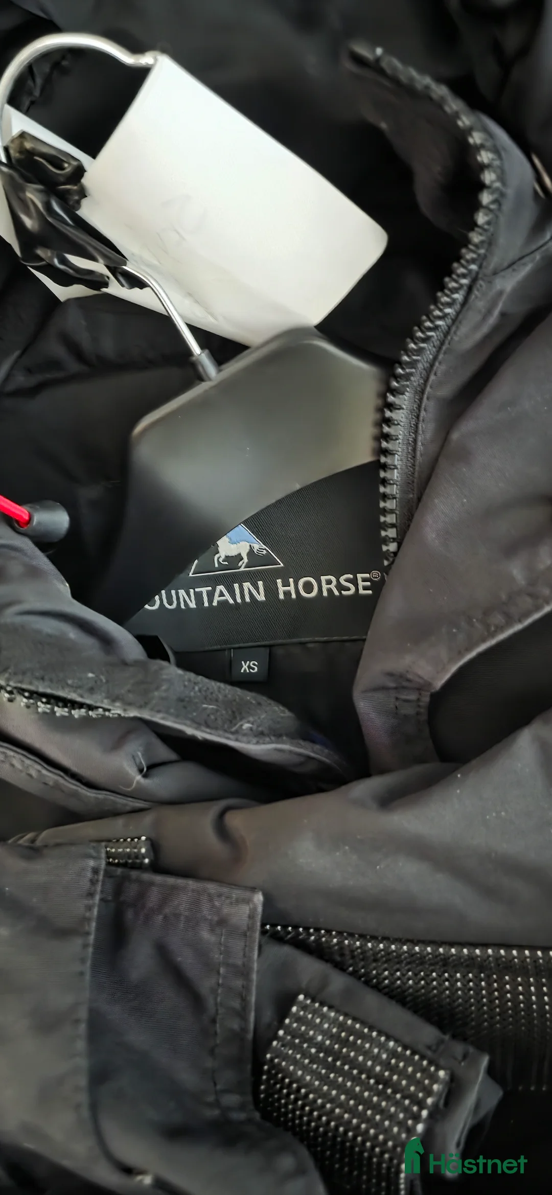Jackor & Kavajer ryttarutrustning till salu: Säkerhetsjacka, stalljacka , vantar - Annons 6