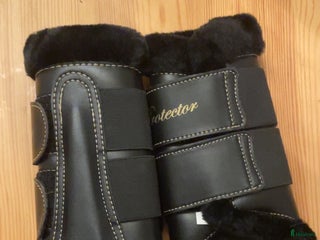 Benskydd hästutrustning till salu: Protector damasker i Borås - Annons 10