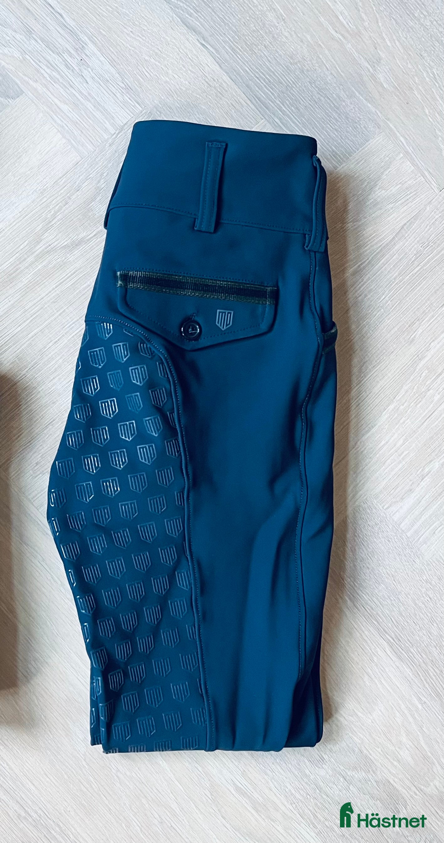 Ridbyxor ryttarutrustning till salu: Maya Delorez ridbyxor i nyskick i Stockholm - Annons 4