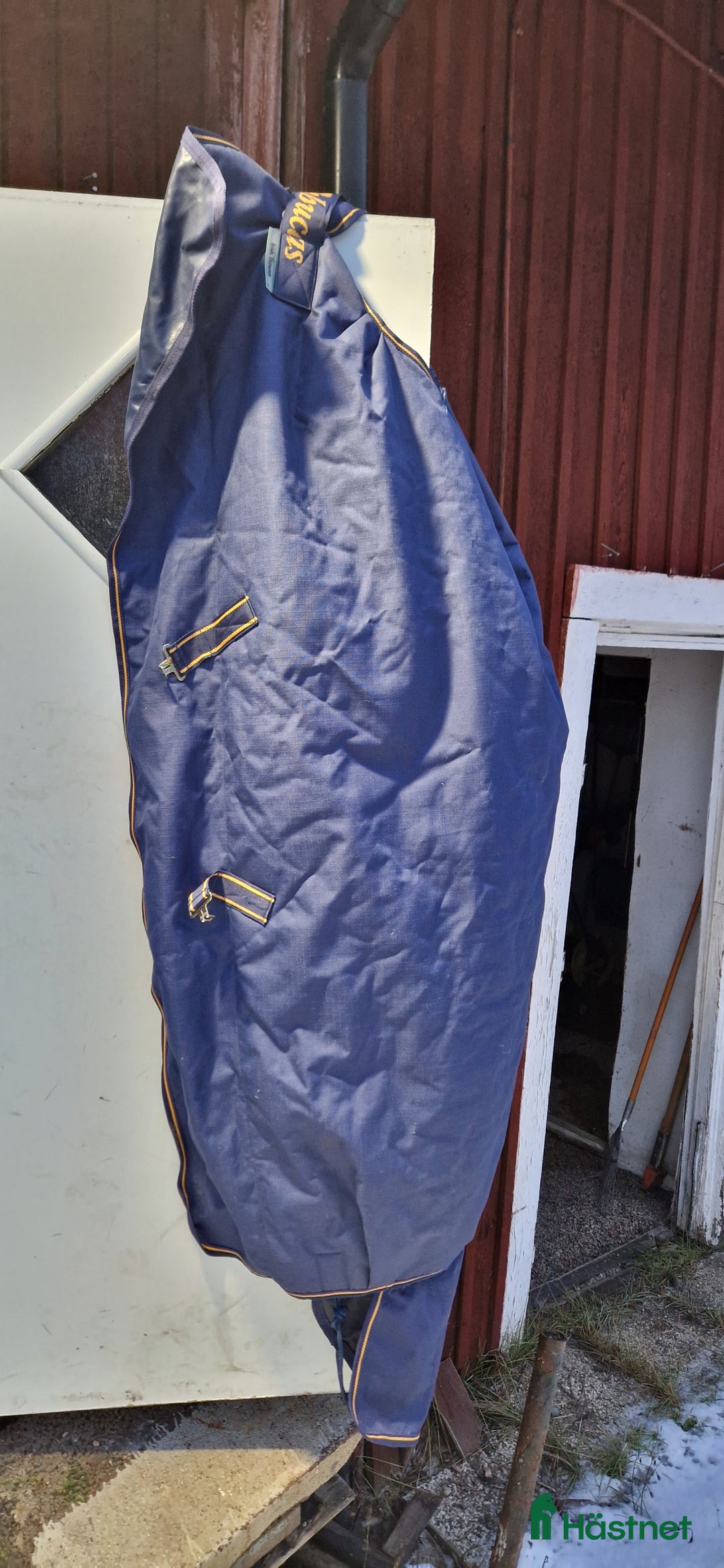 Täcken hästutrustning till salu: Bucas 300g strl 125 cm i Alnö - Annons 1