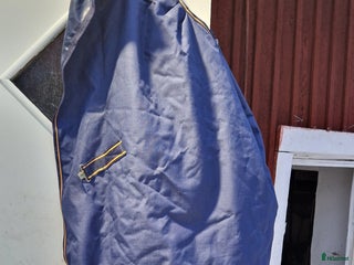 Täcken hästutrustning till salu: Bucas 300g strl 125 cm i Alnö - Annons 2